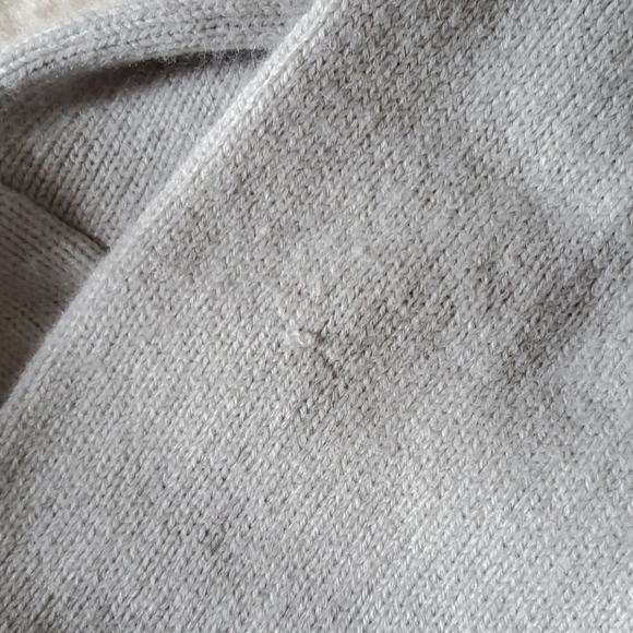 Oversized Cropped Sweater - Picture 5 of 5